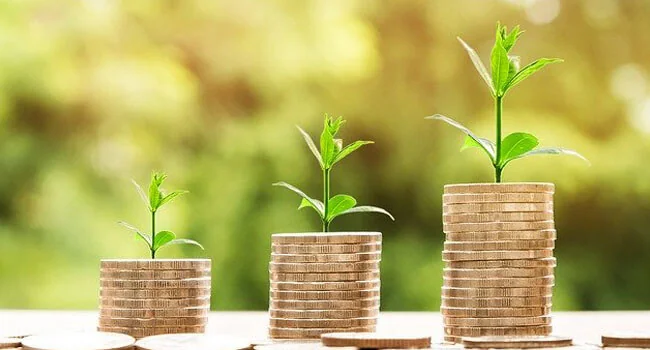 Comment équilibrer son budget grâce au rachat de crédits