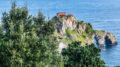 Pourquoi choisir une agence web au pays basque pour booster votre visibilité en 2025 ?